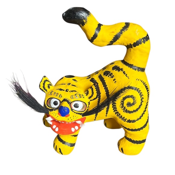 Japanese Folk Art Paper Mache "Koshidaka Tora" tiger Japanese Omamori - Picture 2 of 5